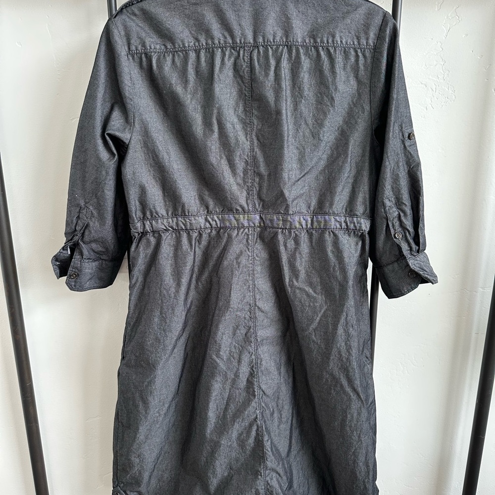 Gap Maternity Stylish And Flattering Button-Up, T… - image 3